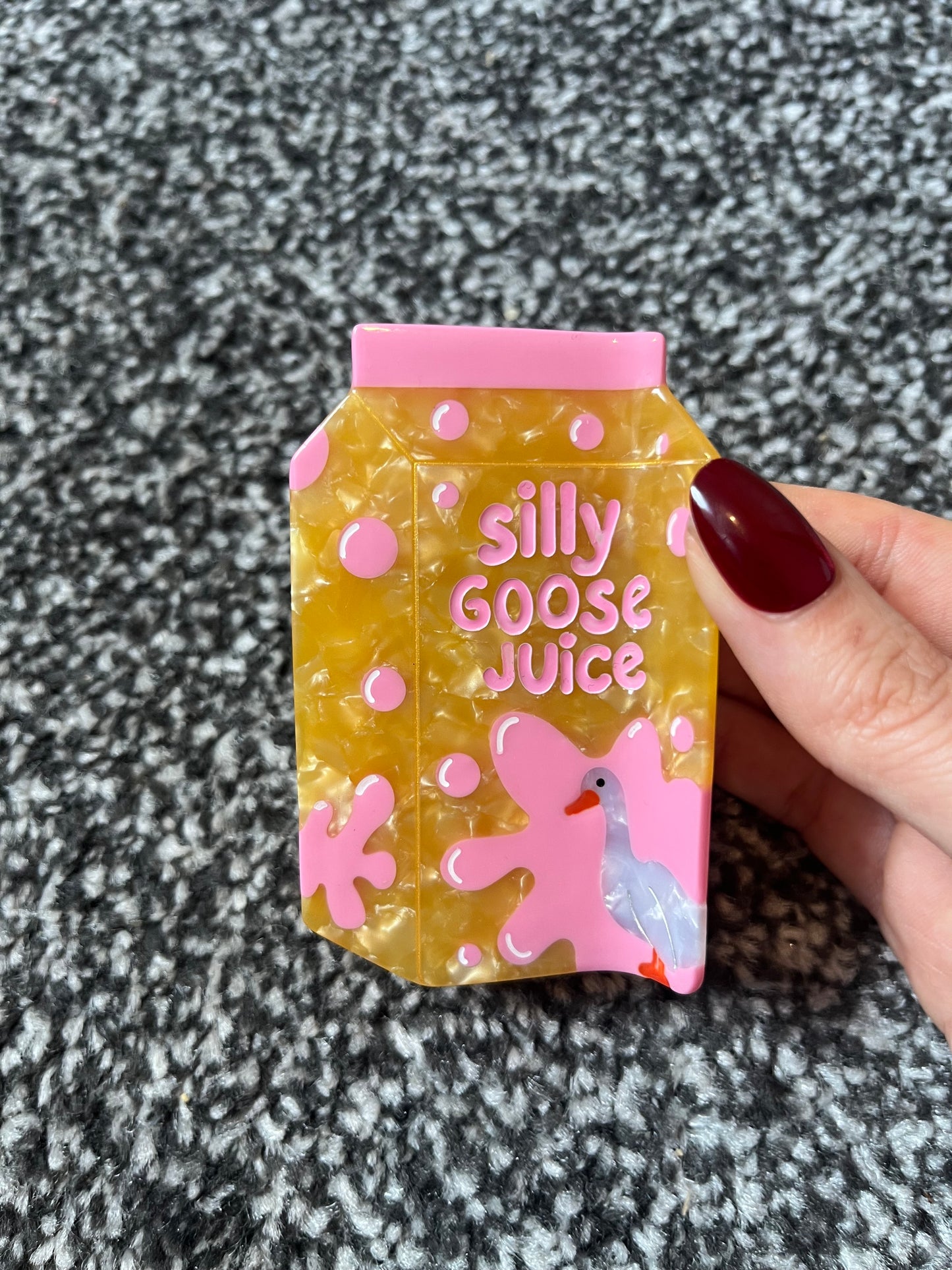 Silly Goose Hair Claw