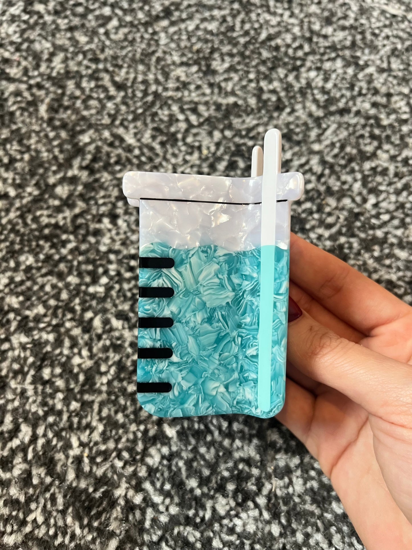 Blue Beaker Hair Claw